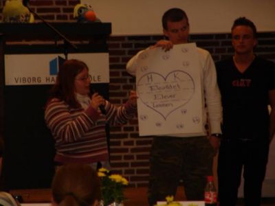 Katrine Stoicka er også igang med at fremlægge
