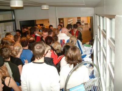 og tilløbet er stort
