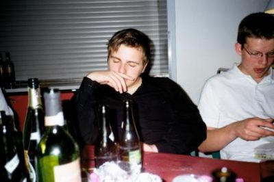 Kristian er begyndt at overveje situationen nøje....
