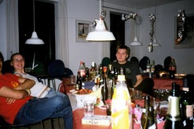 Folk gik hurtigt i seng, men Cecilie og Loft er dog stadig tilbage
