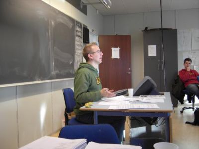 Underviseren var Dan Holt - her i profil
