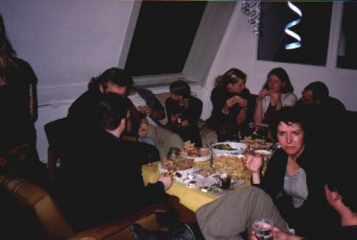 et kig ud over de mange mennesker der kom
