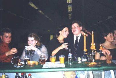 Så er der gang i baren!
