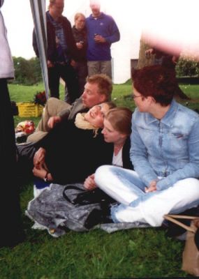 Tilbage i teltet: Thor, Stinna, Heidi og Anja
