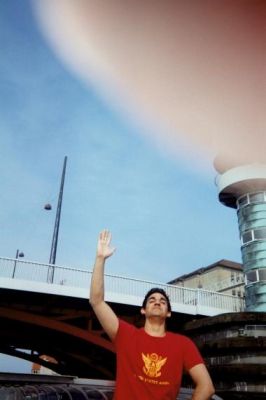 Og ditto Shawn, der fejrer valget med at hilse på Københavns indbyggere
