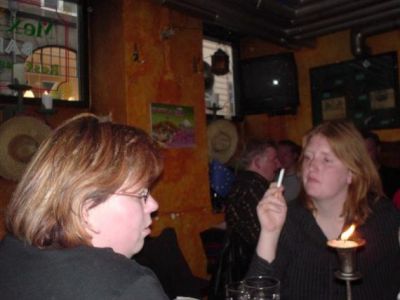 Berit og Helene planlægger, hvem der skal være den næste mor efter Henriette
