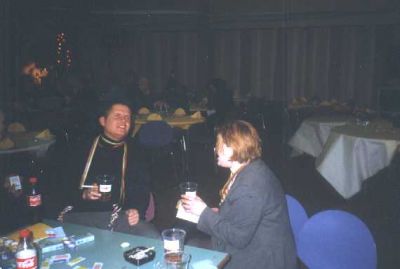 Farveladerne Asbjørn og Lisbet slapper af
