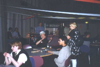 Så er fredag aftens cafe igang
