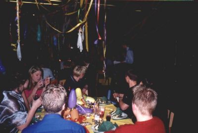 Og et andet sted i salen
