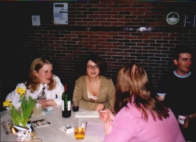 De ikke opvaskende PG'ere holder sig pænt i ro imens
