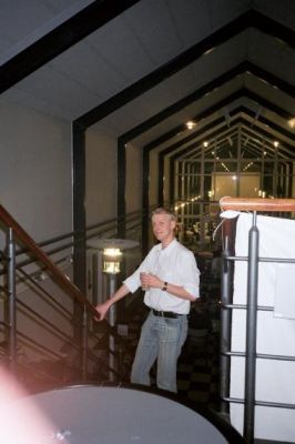 Steen W prøver at snige sig op til Vennerne
