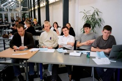 FU bordet følger med..
