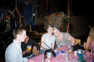 Det er de to andre HB'ere Katrine og Heidi også
