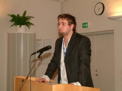 Kasper fra FU har sneget sig på talerskolen
