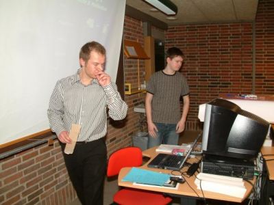 Her under ledelse af Kaufmann og Heman
