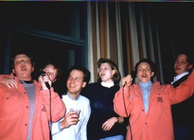 Region 1 med assistance fører sig frem
