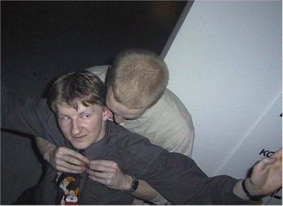 Ken lægger an på Erling???
