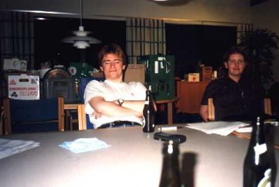 Og turen har da også sat sit præg, da vi når frem....
