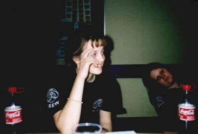 Søstrene Svensson er næsten friske lørdag formiddag
