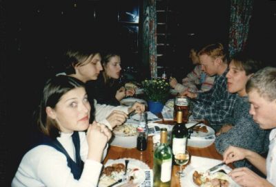 Så er vi ved Carina Lykkes bord
