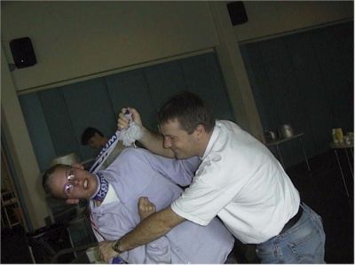 David er vågnet - blot for at blive aflivet af Peter Schumann
